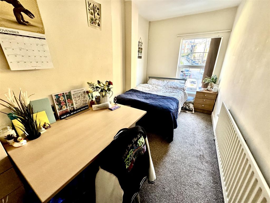 Property photo 2 of 9 Tempimagefojryz.Jpg
