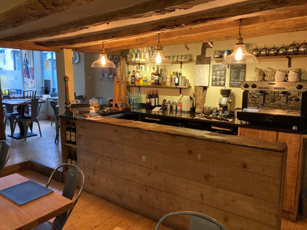 Property photo 2 of 8