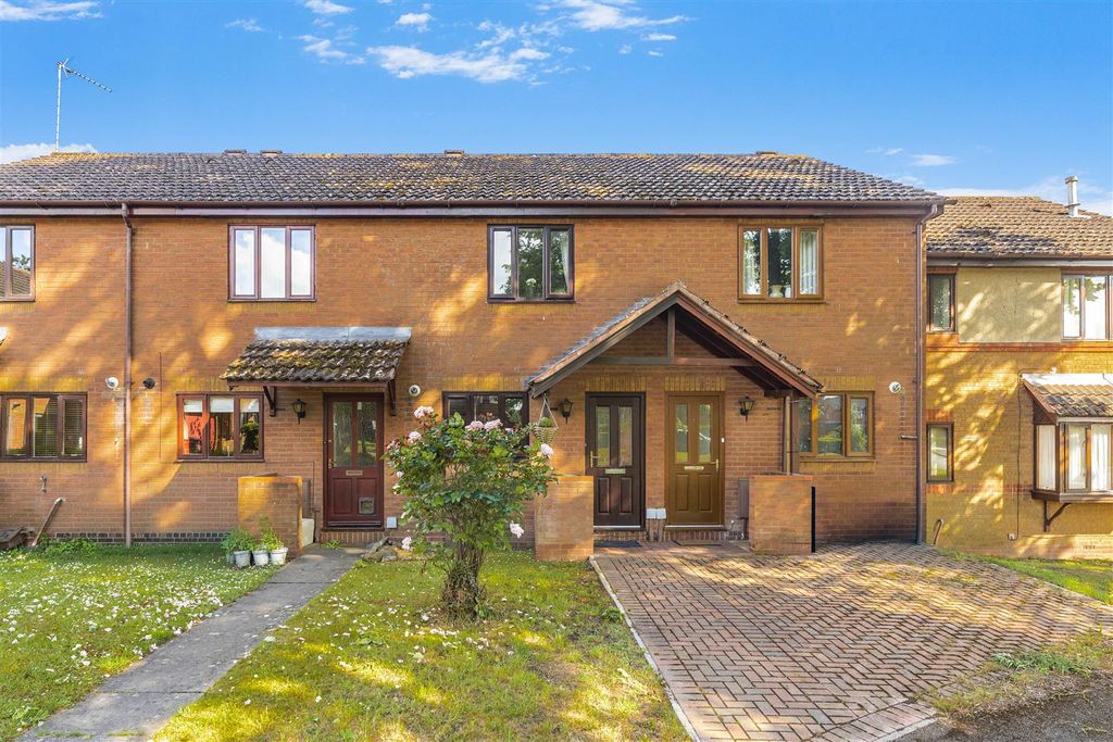 Property photo 1 of 18 141 Parklands, Banbury-1.Jpg