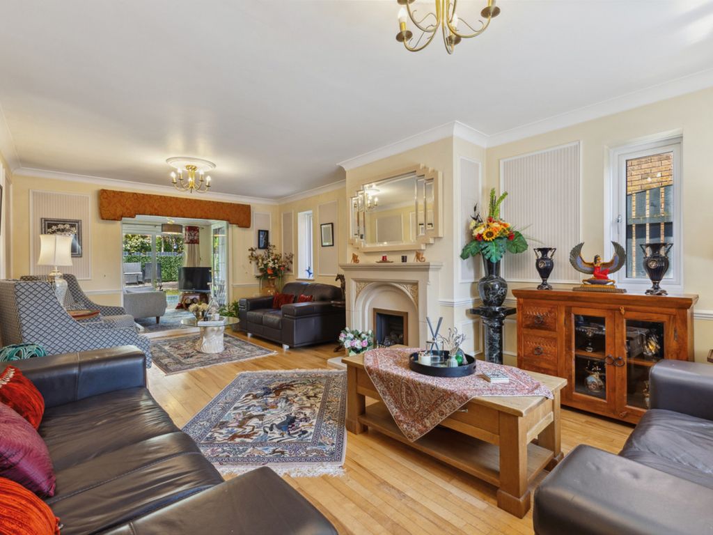 Property photo 1 of 25
