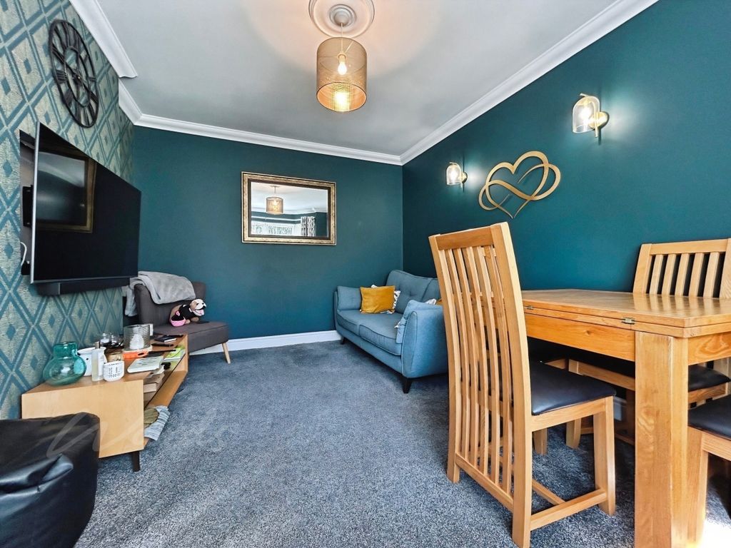 Property photo 3 of 14 Dba02ba1-Lounge