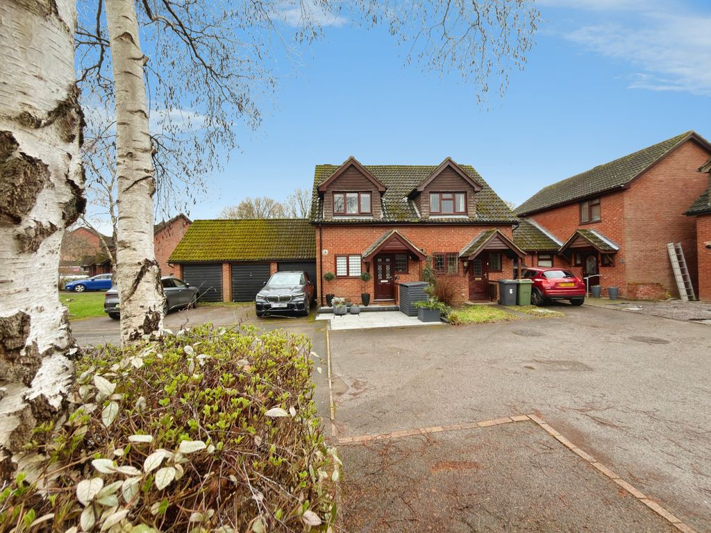 Property photo 1 of 8