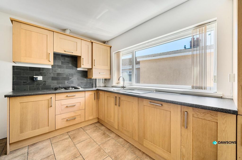 Property photo 2 of 26 9957A055-08Db-4567-Af78-25F7d0Ec5Fe8.Jpg