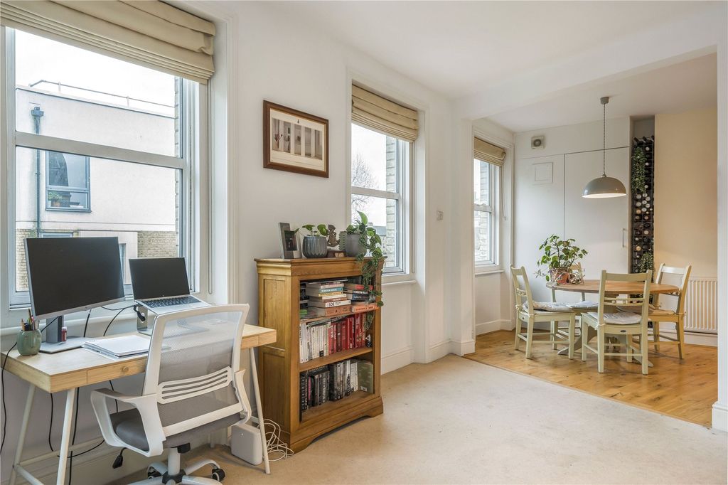 Property photo 3 of 8 Picture No. 04