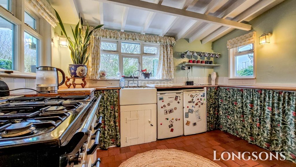 Property photo 3 of 23