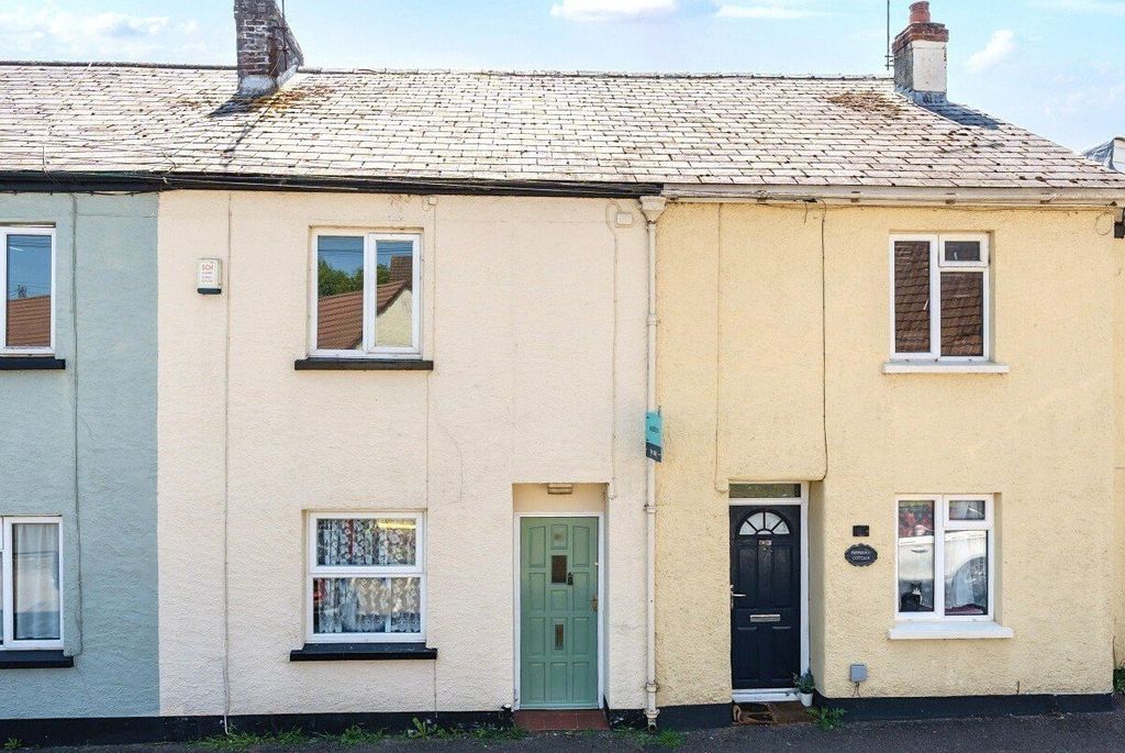 Property photo 3 of 10 60 New Street