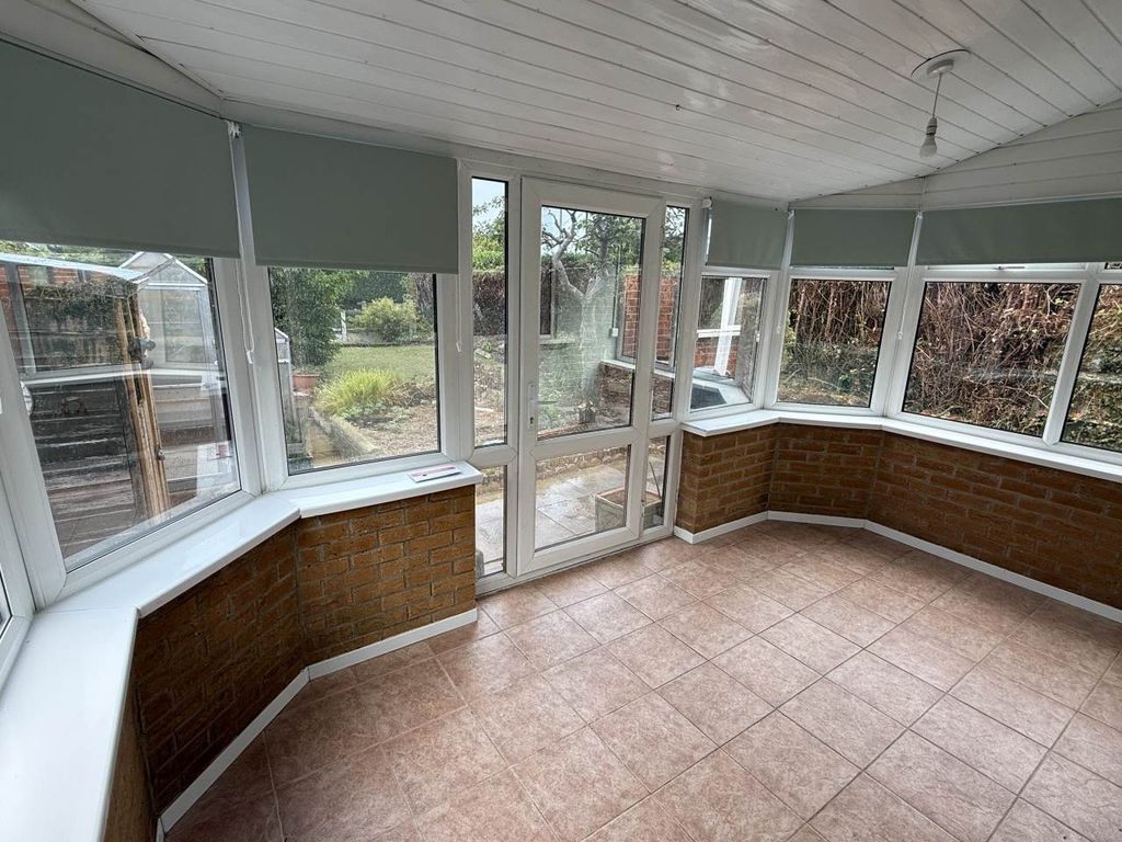 Property photo 3 of 13 Img_2041