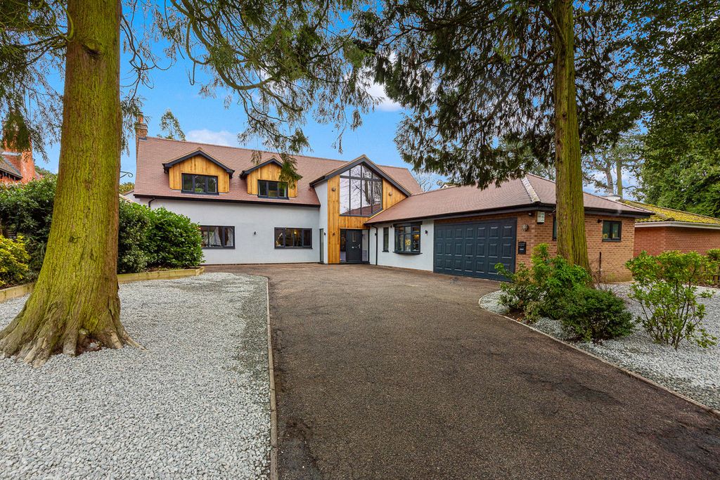 Property photo 1 of 38
