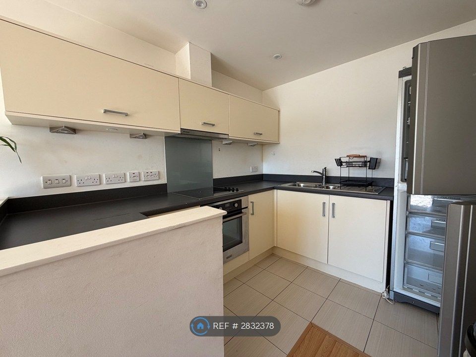 Property photo 2 of 8