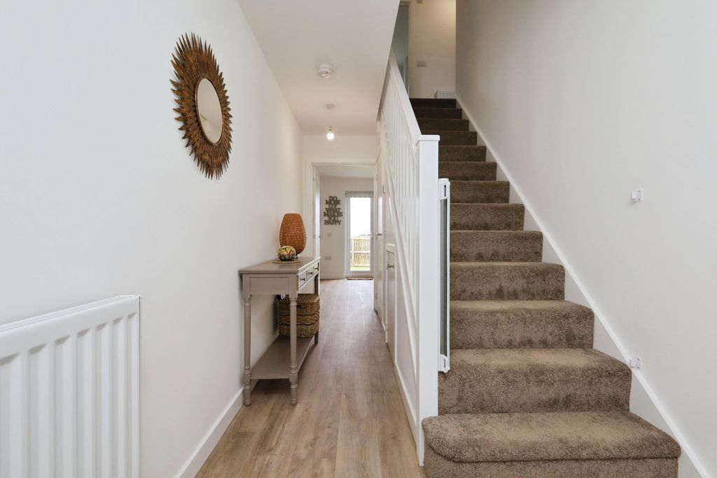 Additional image 16 of 4 bed detached house for saleArisaig Grove, Hamilton ML3