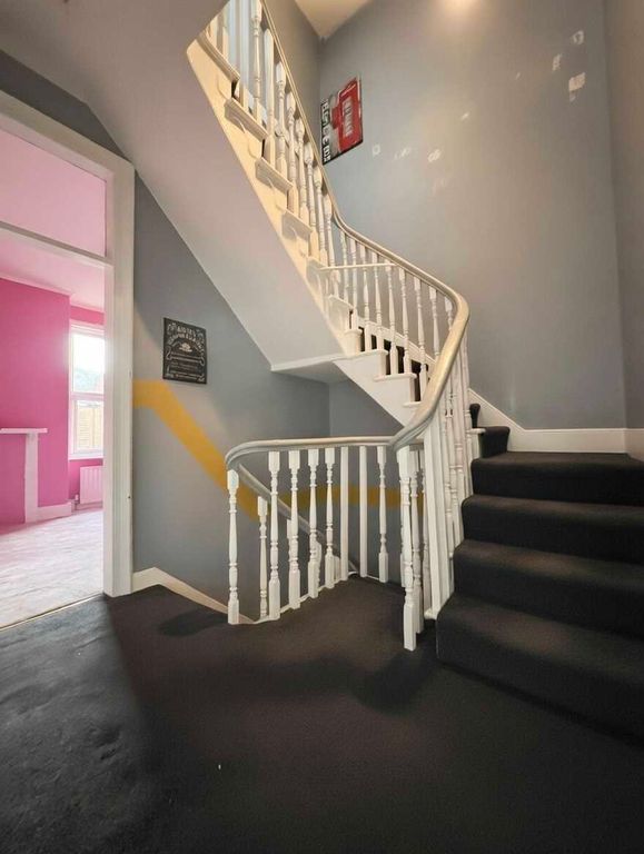 Property photo 2 of 10 Entrance Lobby/Stairs/Landing