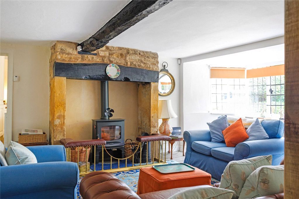 Property photo 2 of 24 Picture No. 42