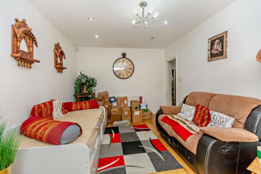 Property photo 2 of 11