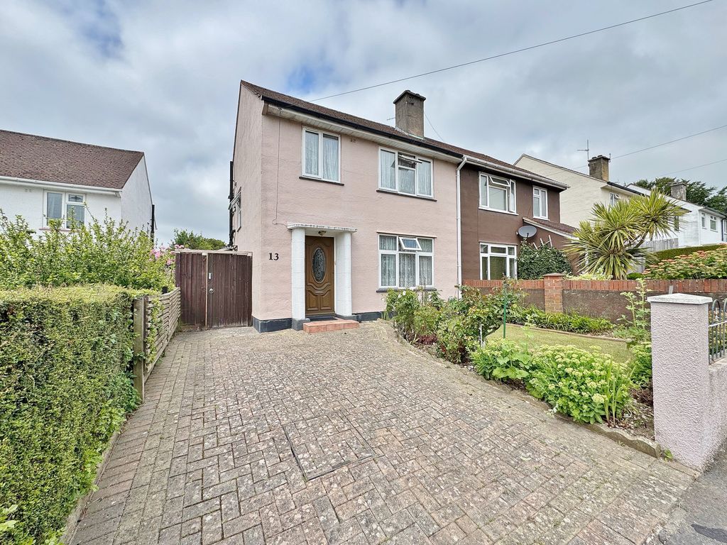 Property photo 1 of 18