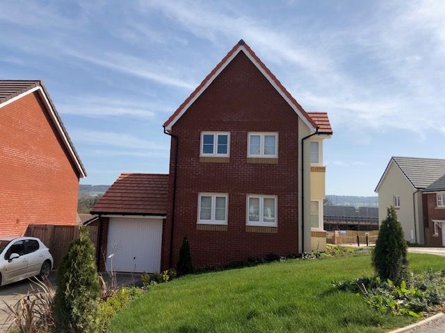 Property photo 2 of 12