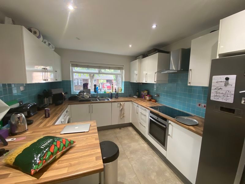 Property photo 1 of 13 Photo 10