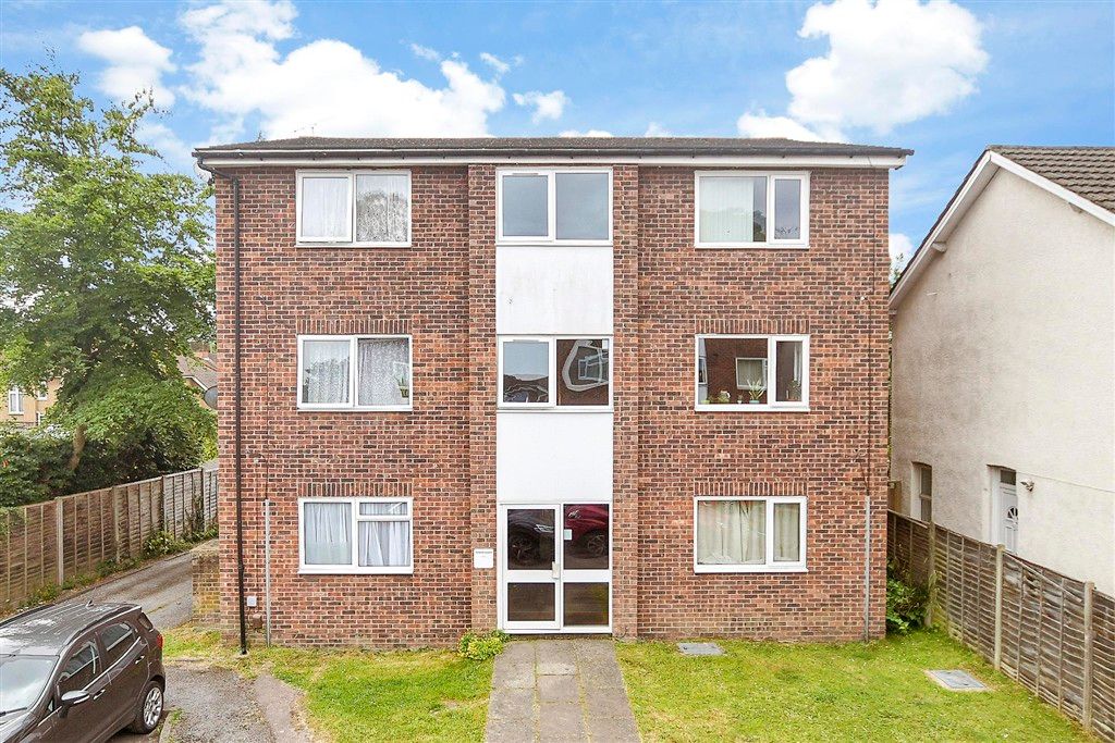 Property photo 2 of 8 External (Web)