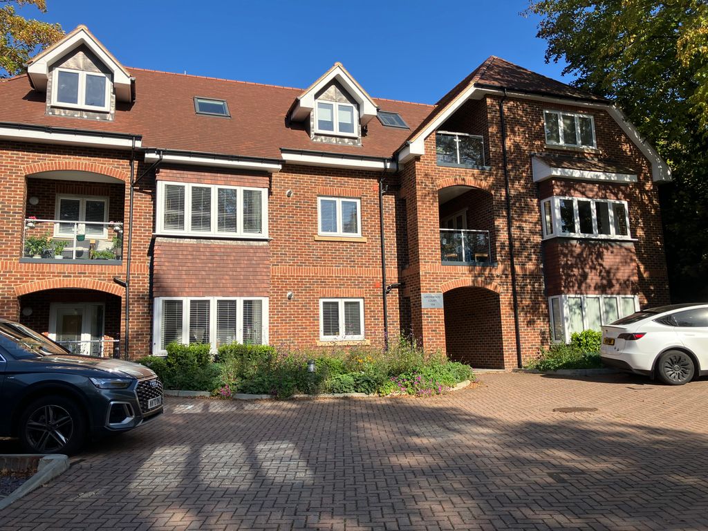 Property photo 1 of 11