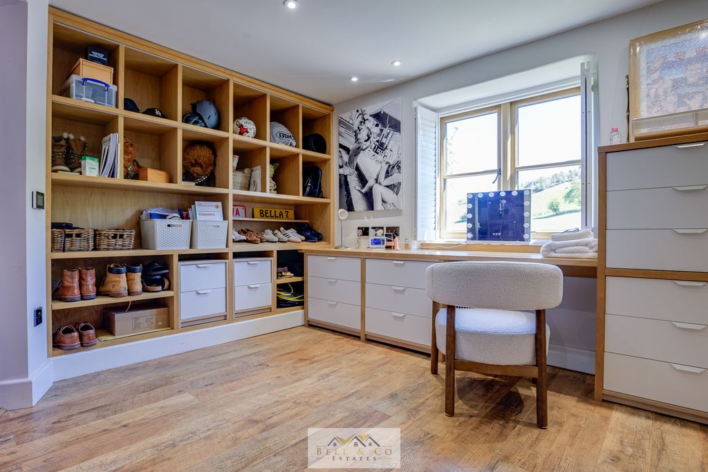 Additional image 24 of 7 bed barn conversion for saleBankside, Brightholmlee, Sheffield S35