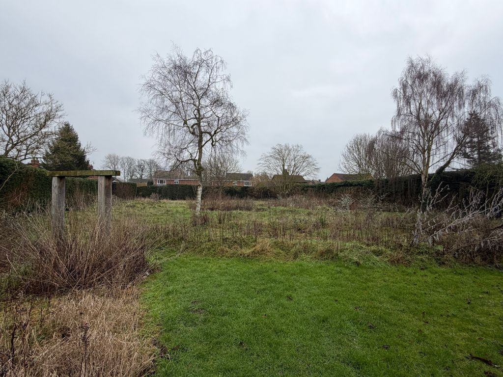 Property photo 1 of 5