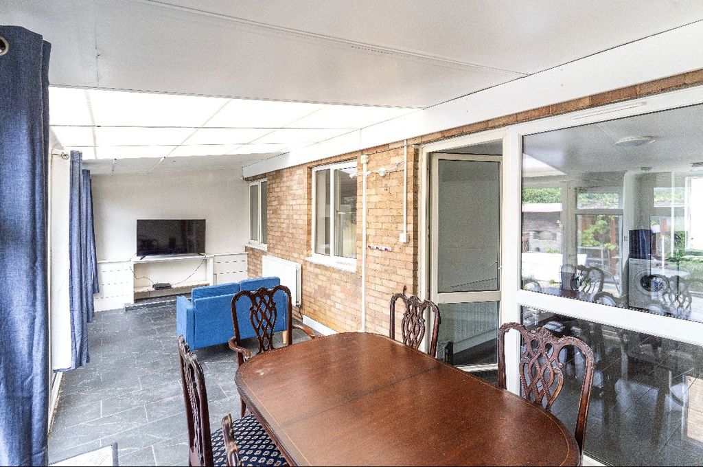 Property photo 3 of 18 Picture No. 04