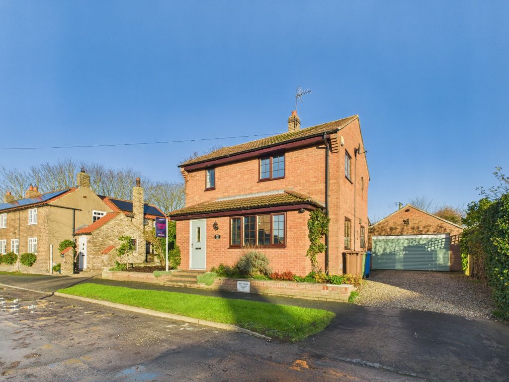 Property photo 1 of 38 4671302