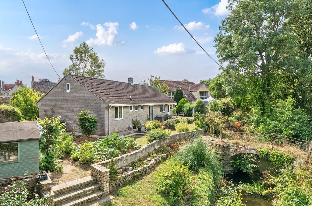 Property photo 2 of 25 1342748-2-68A7254...