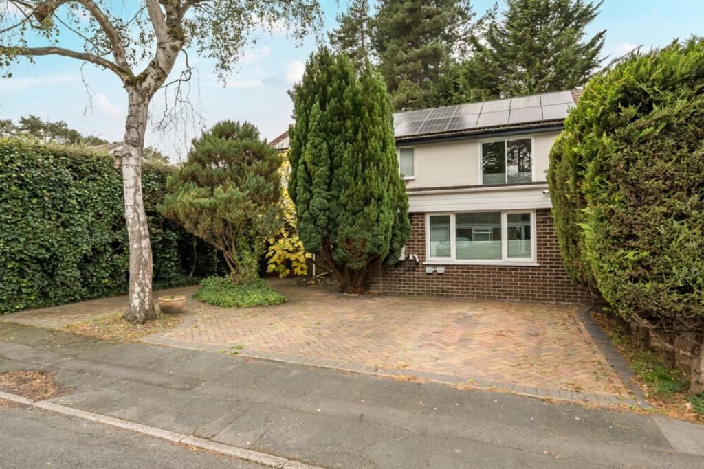 Property photo 2 of 10