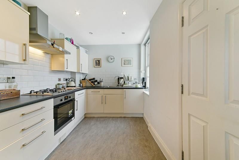 Property photo 1 of 9 (Main)