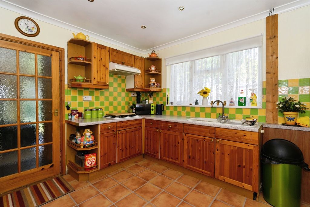 Property photo 3 of 17