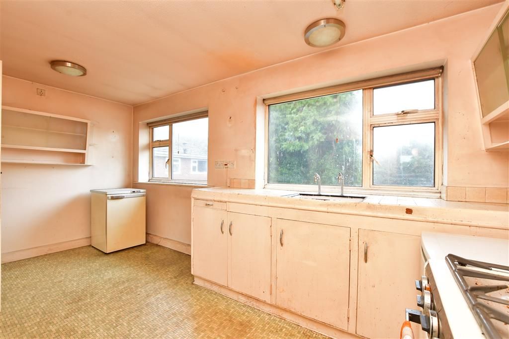 Property photo 2 of 10 Kitchen/Breakfast Room