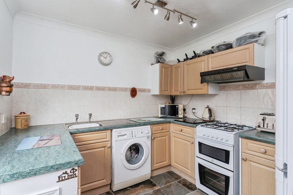 Property photo 2 of 18 Pbox-Img.Jpg