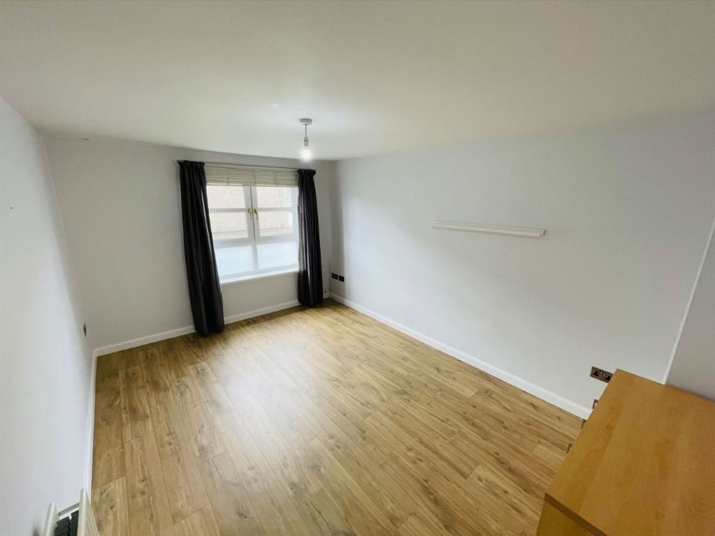 Property photo 1 of 11 Photo 1