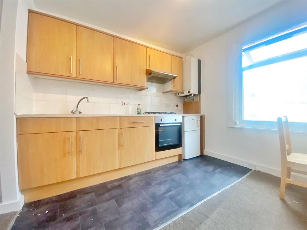 Property photo 3 of 8 8Suelxijzkcbszbyt_7Byg.Jpg