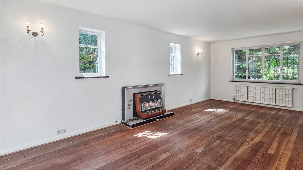 Property photo 3 of 22 Picture No. 06