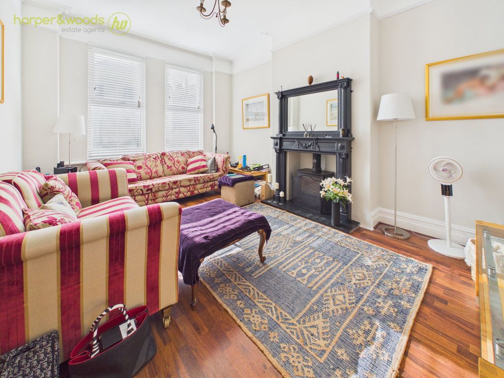 Property photo 2 of 43