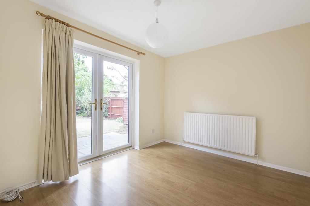 Property photo 2 of 10 Living Room