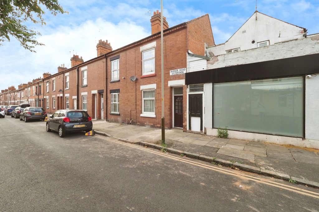 Property photo 3 of 14