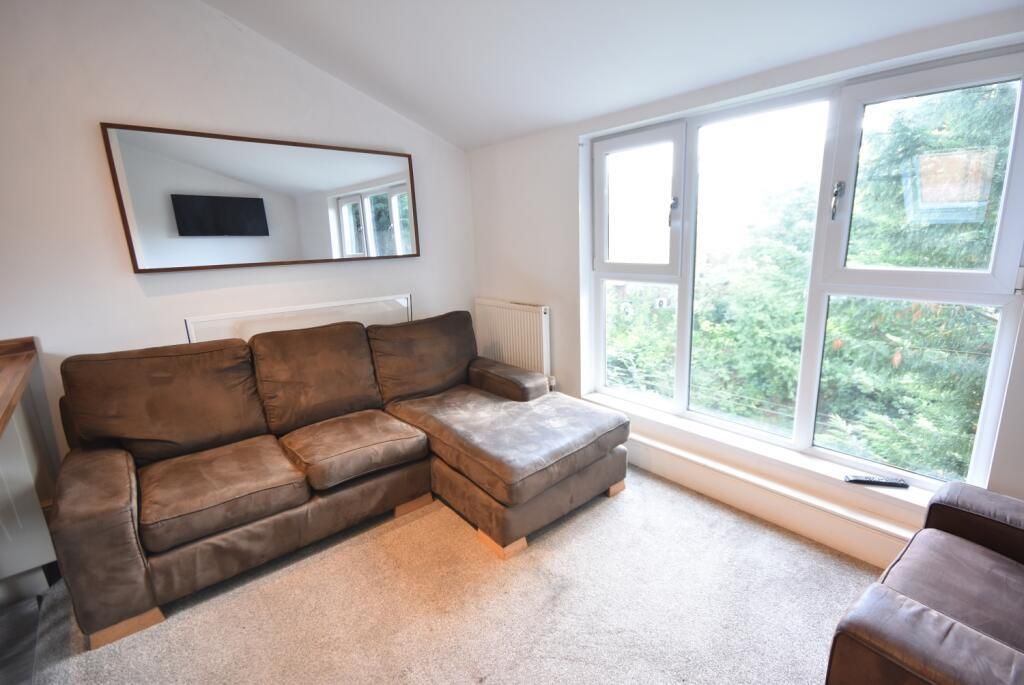 Property photo 3 of 7 15.Jpeg