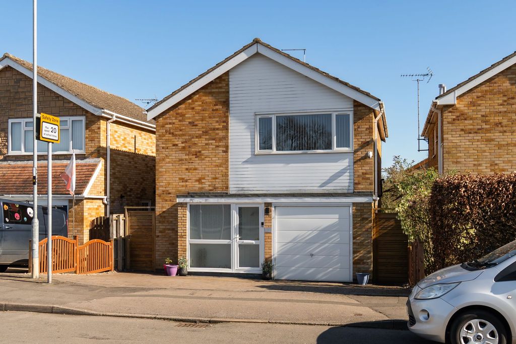 Property photo 1 of 27