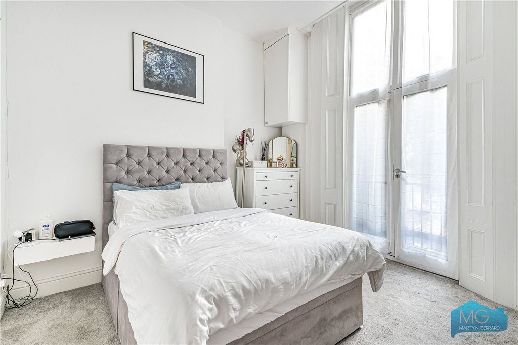 Property photo 3 of 9 Picture No. 10