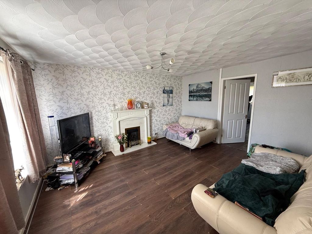 Property photo 2 of 13 Picture No. 03