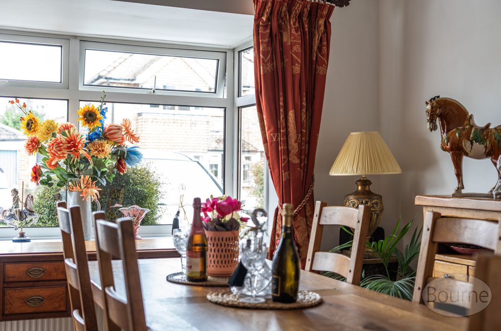 Property photo 3 of 27 96294524-B75A-41B...