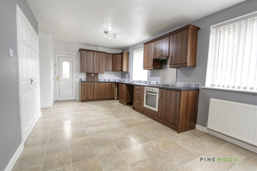 Property photo 2 of 24 Kitchen Diner