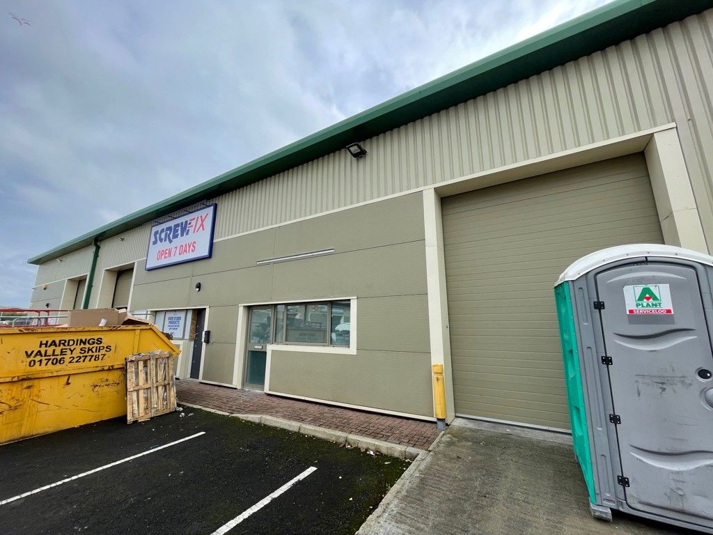 Property photo 3 of 4 Prestigious Neighbours