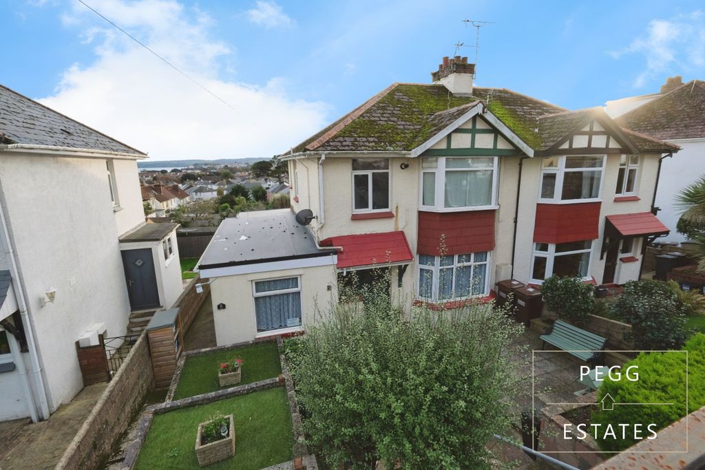 Property photo 1 of 25