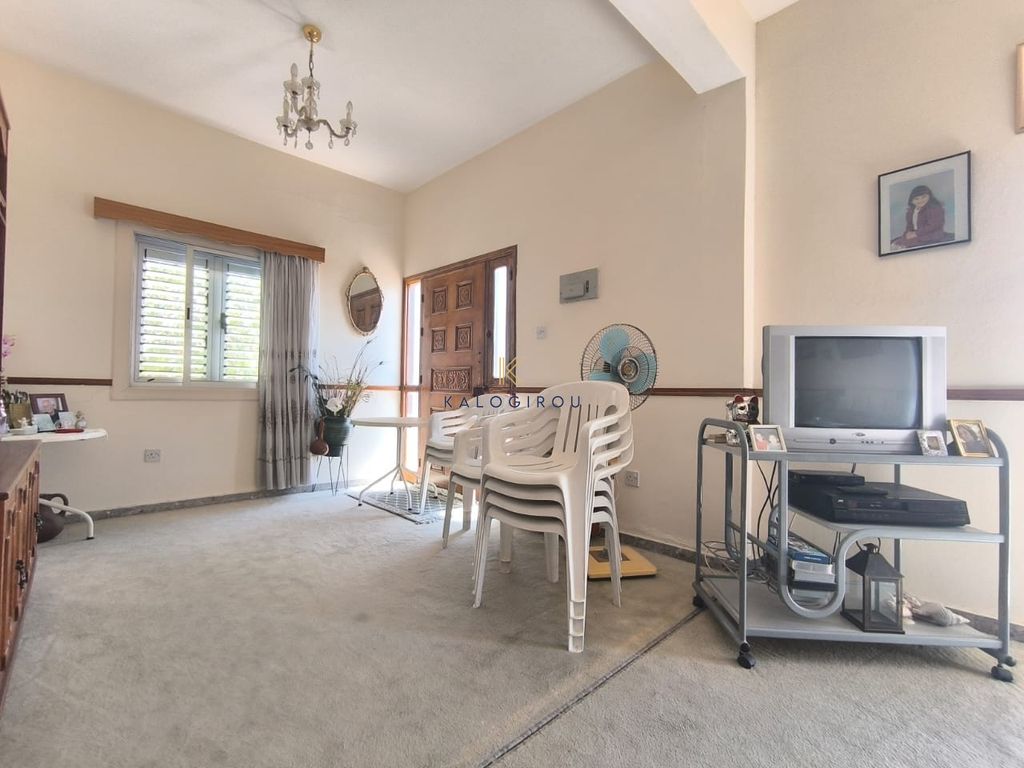 Property photo 3 of 20