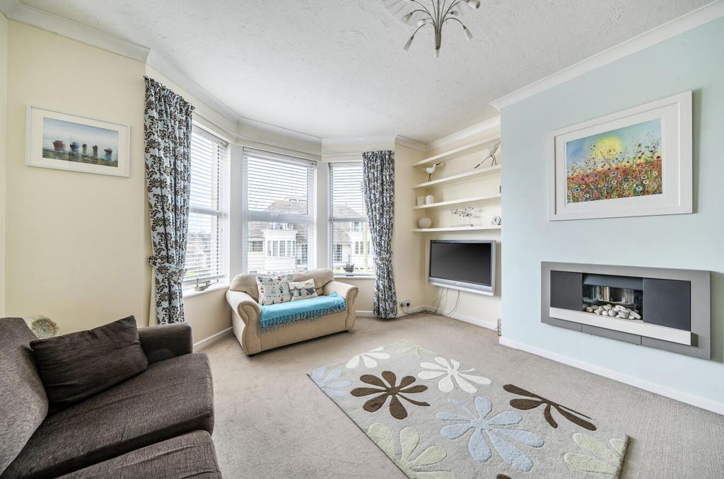 Property photo 2 of 20 1435697-3-69Cbc310E5F0E.Jpg