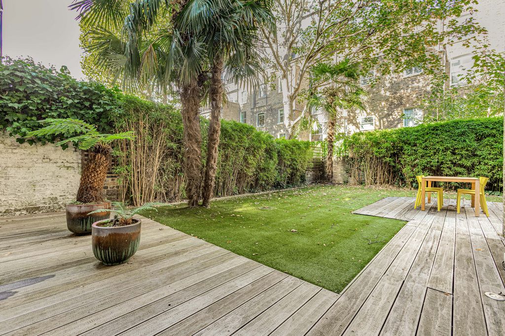 Property photo 2 of 16