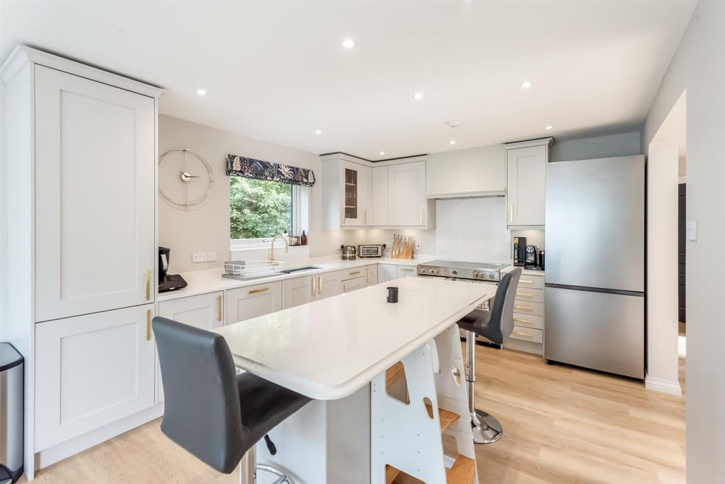 Property photo 3 of 41 07.Jpg